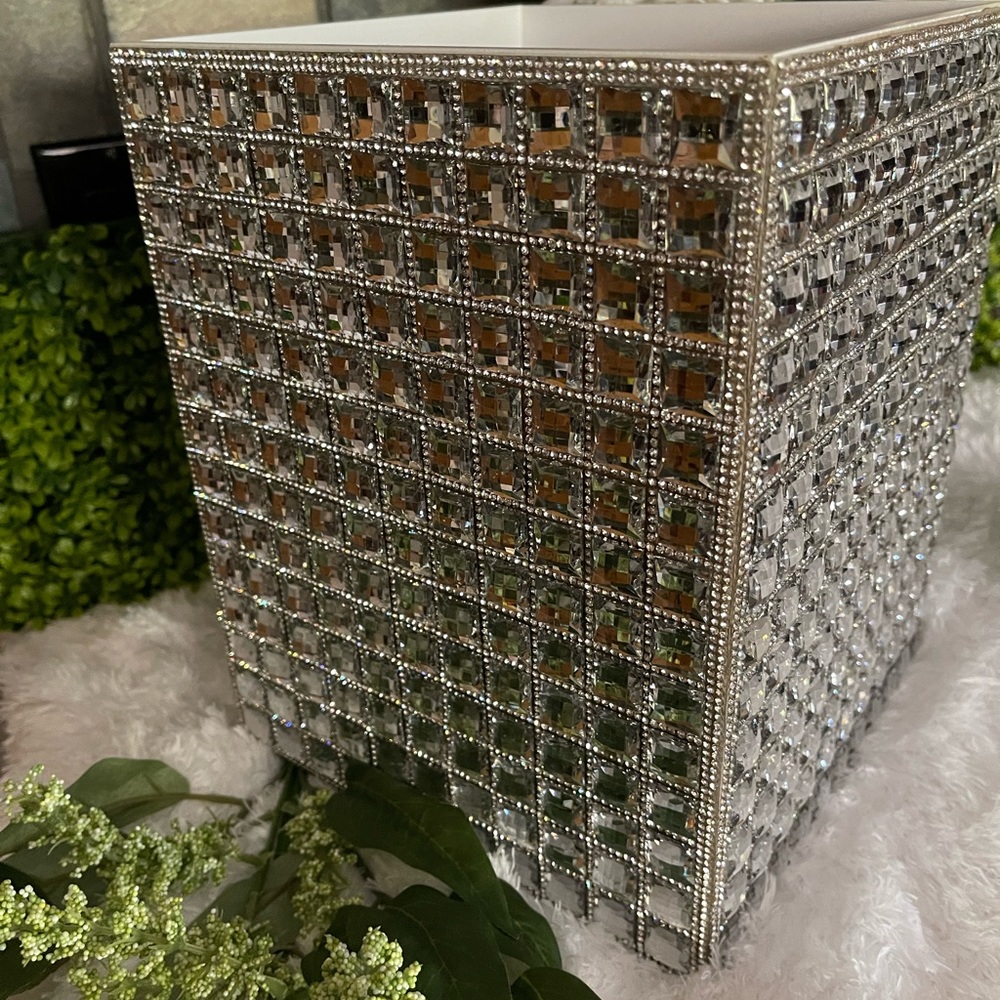 🎉SOLD🎉BELLA LUX Full Rhinestone Crystal Luxury Wastebasket Trash Can~Rare HTF - Picture 4 of 8